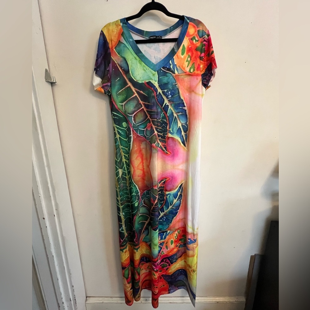 Noracora short sleeve long dress women’s size M